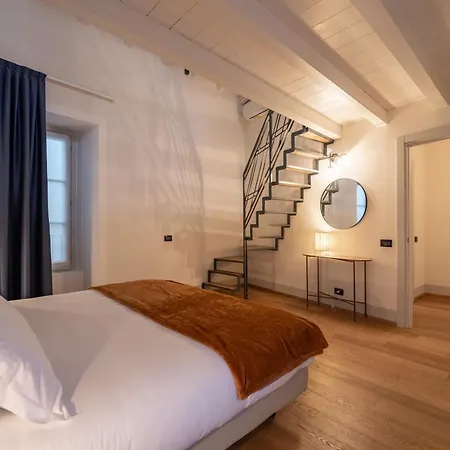 Palazzo Odescalchi By Wonderful Italy * Como