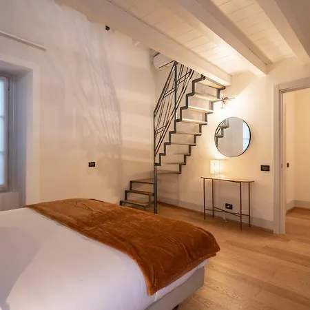 Palazzo Odescalchi By Wonderful Italy * Como