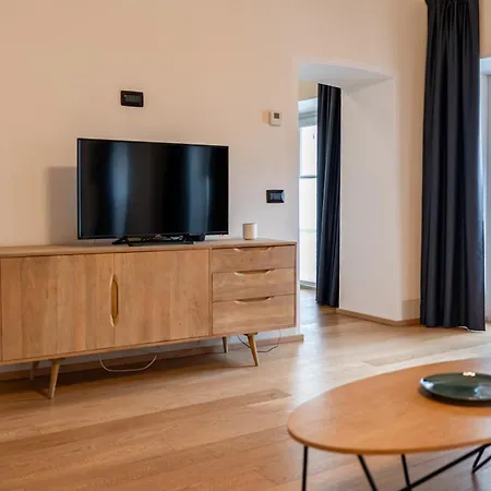 Palazzo Odescalchi By Wonderful Italy * Como